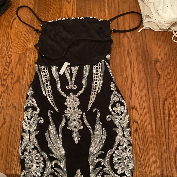 Body con! - Picture 3 of 3